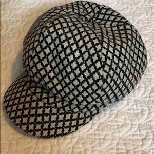 Women’s fashion hat